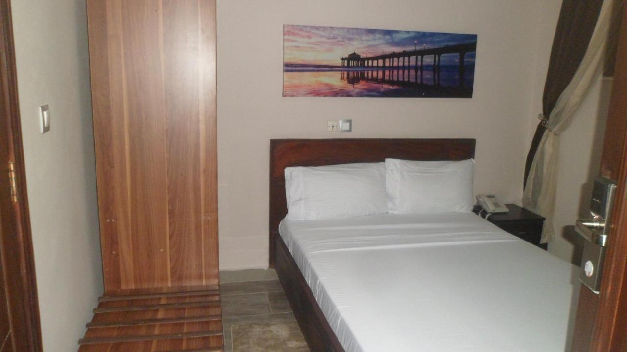 Benin City Center Hotel Cotonou Exterior foto